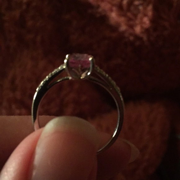 Pink sapphire ring - Picture 2 of 3